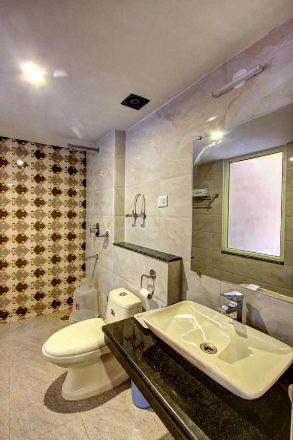 Hotel Maple Retreat มะนาลี ภายนอก รูปภาพ