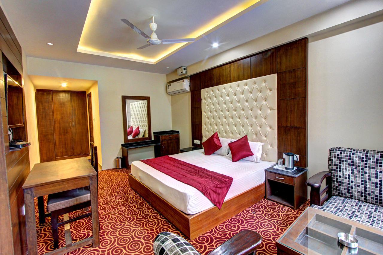 Hotel Maple Retreat มะนาลี ภายนอก รูปภาพ